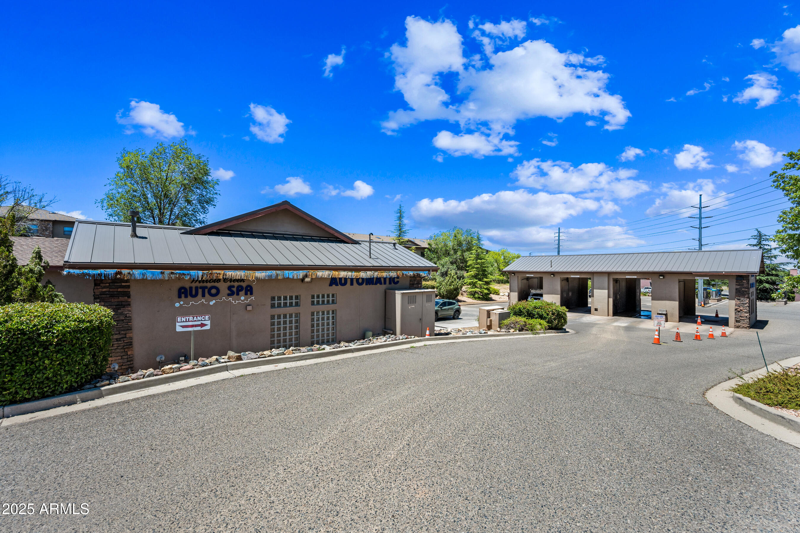 3112 WILLOW CREEK Road