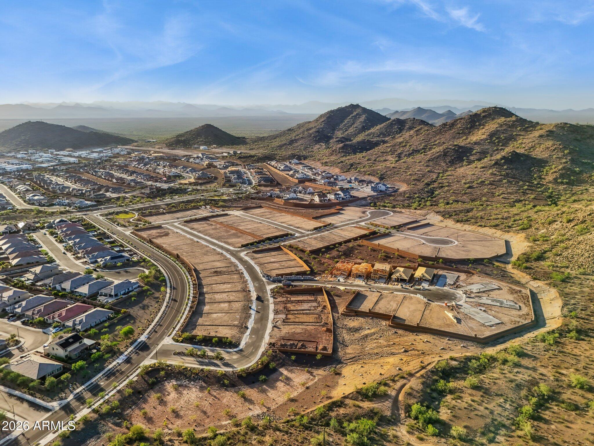 6947 W STRAIGHT ARROW Lane