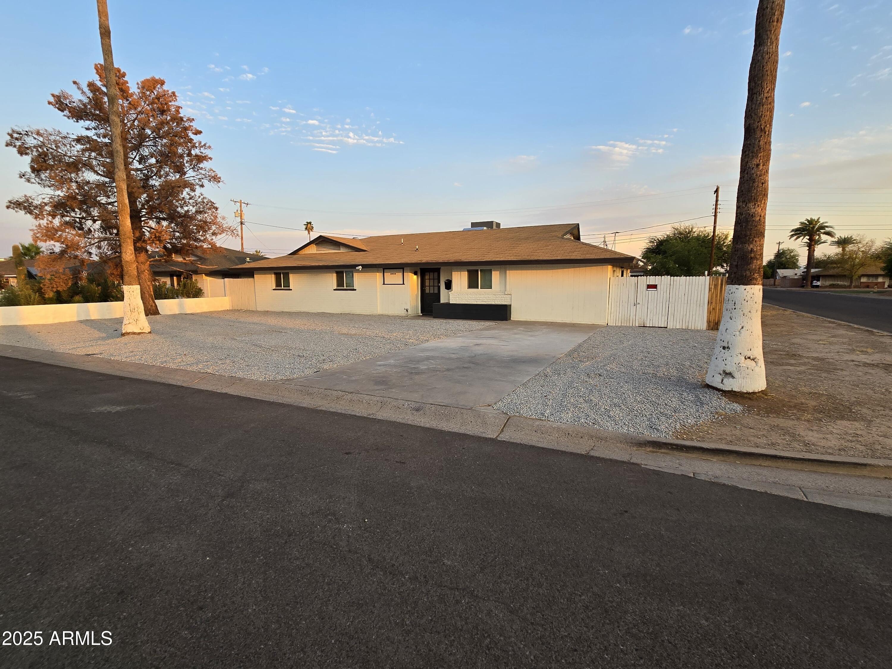 3539 W Orange Drive