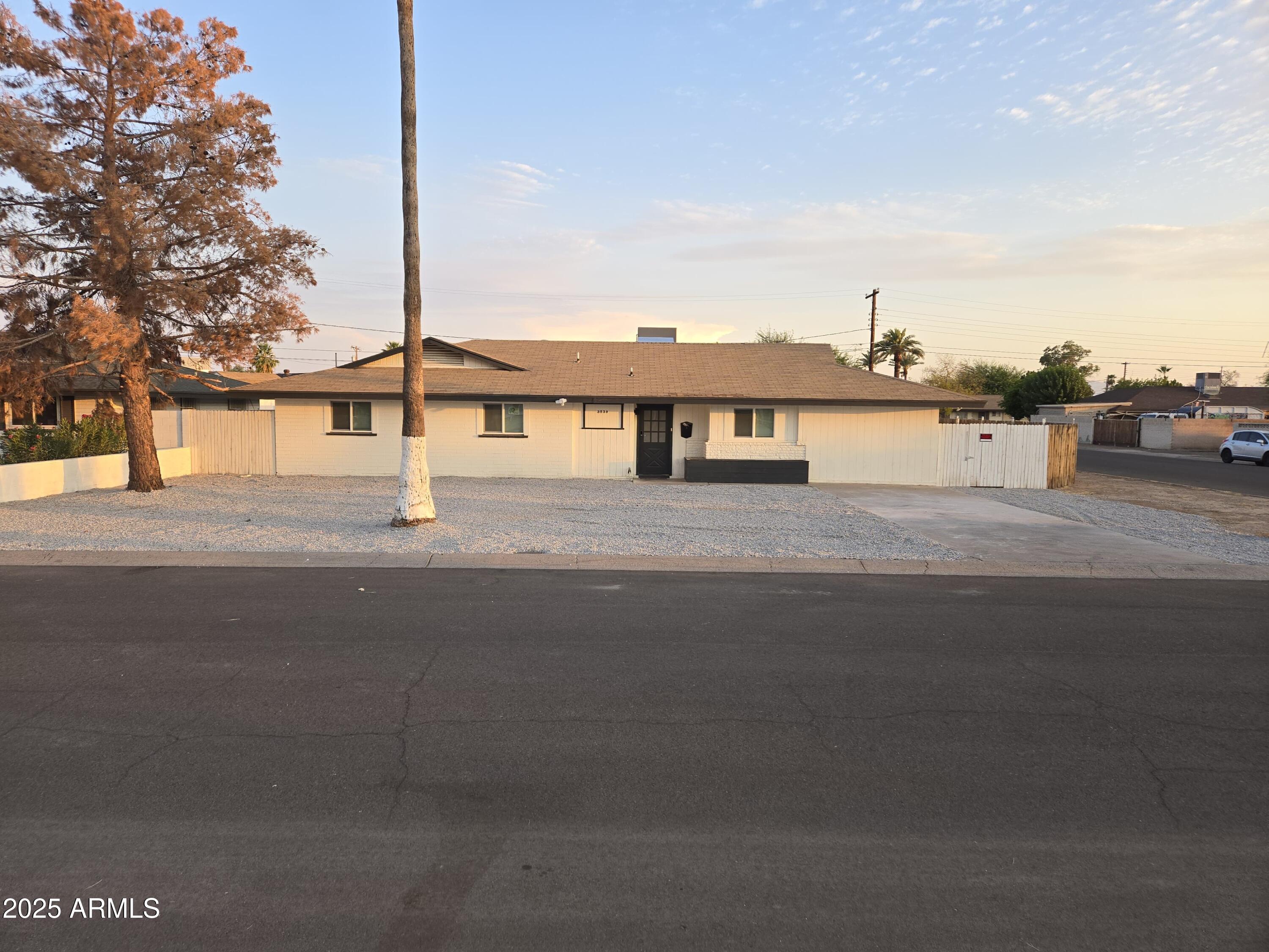 3539 W Orange Drive