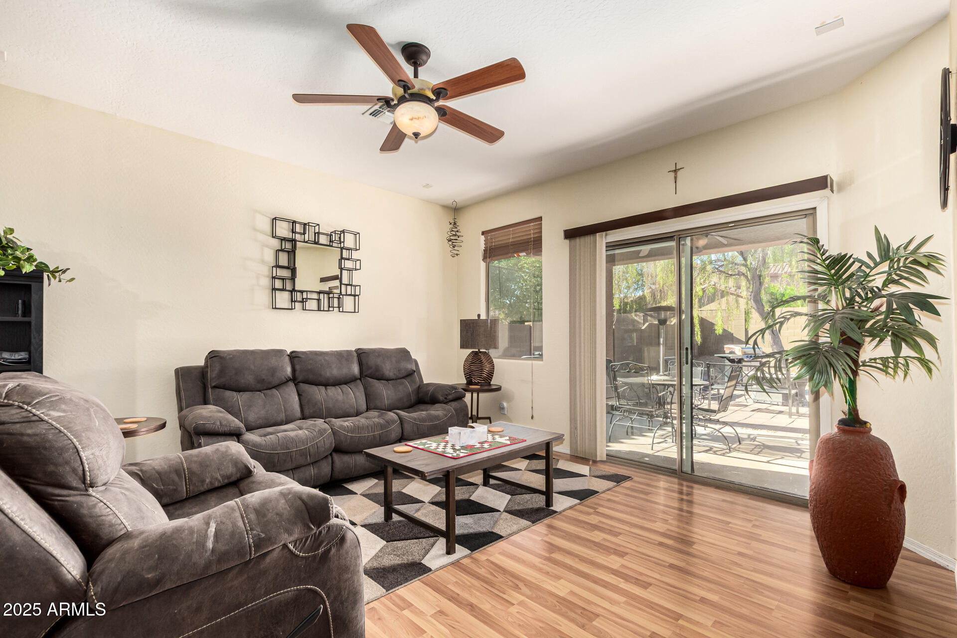 1730 W HEMINGWAY Lane