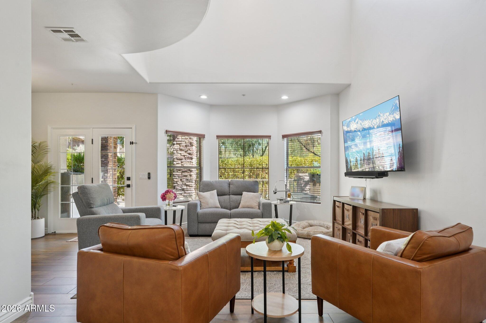 5450 E Deer Valley Drive 1226