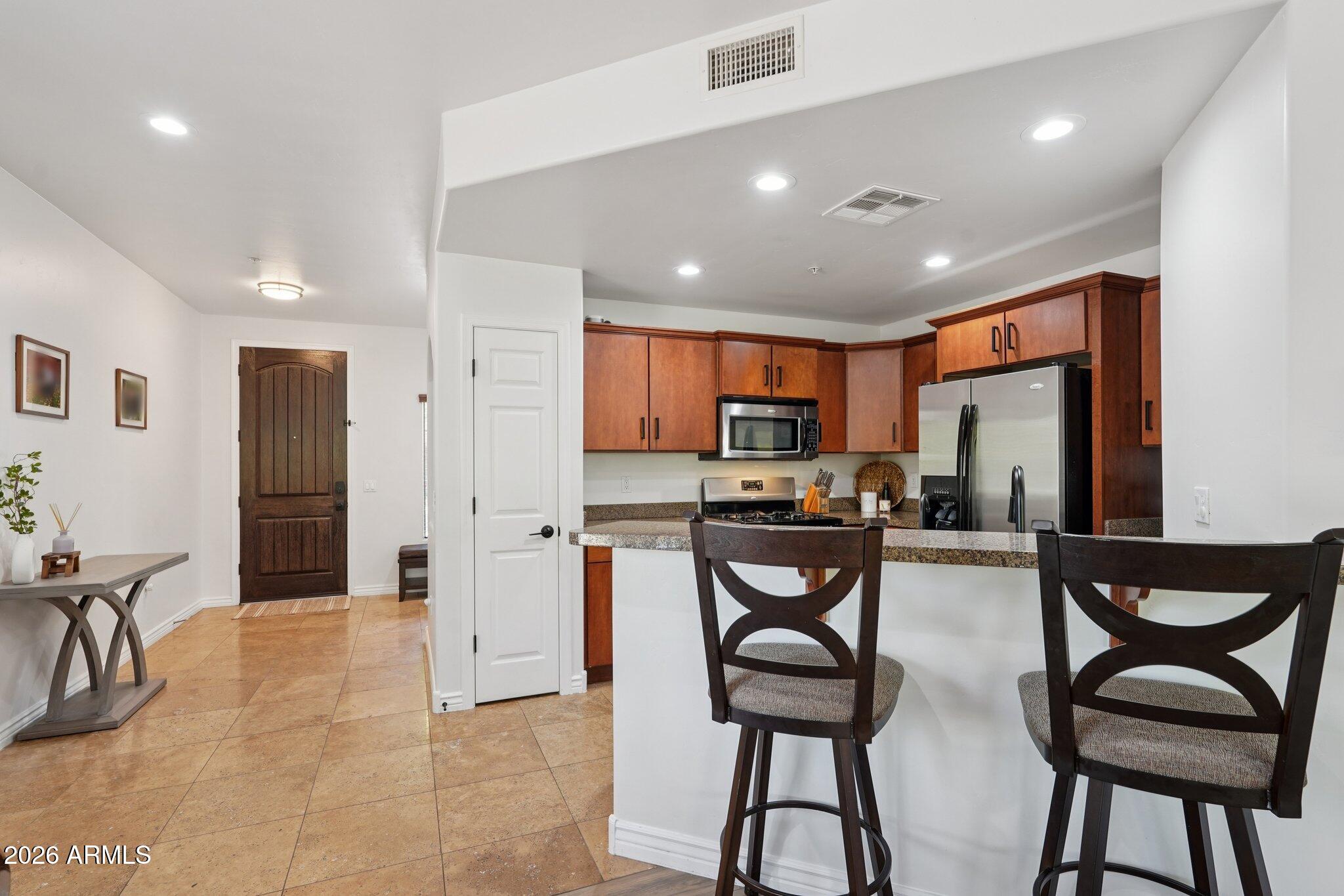 5450 E Deer Valley Drive 1226