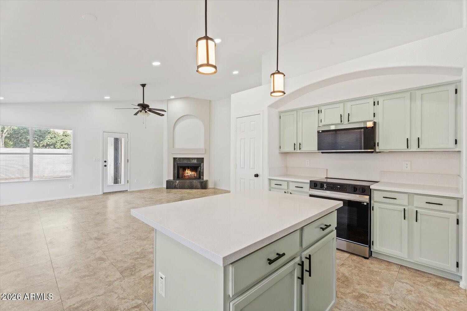 15417 S 45TH Place