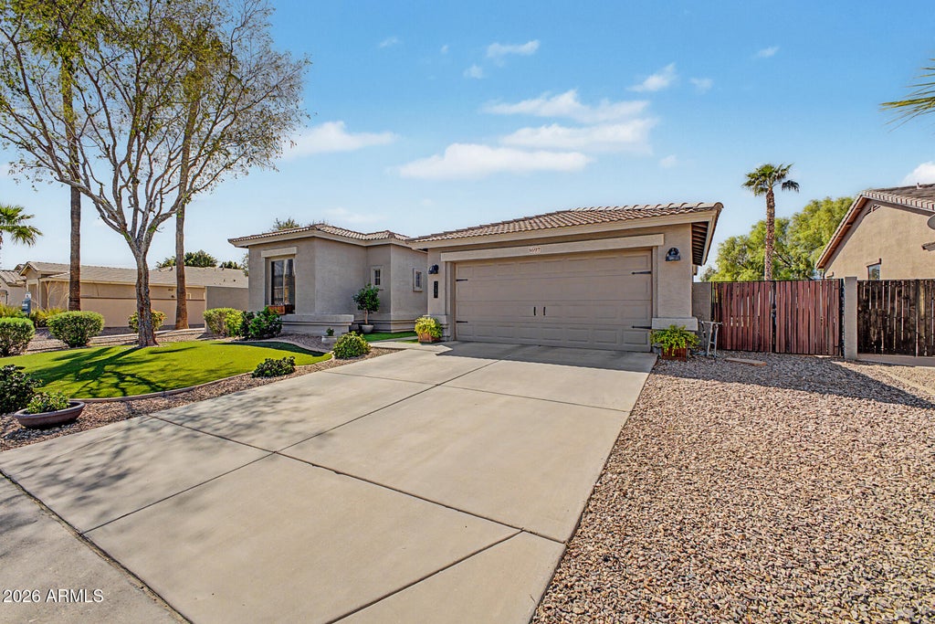 Photo of 3697 E Oxford Lane, Gilbert, AZ 85295 (MLS # 7078828)