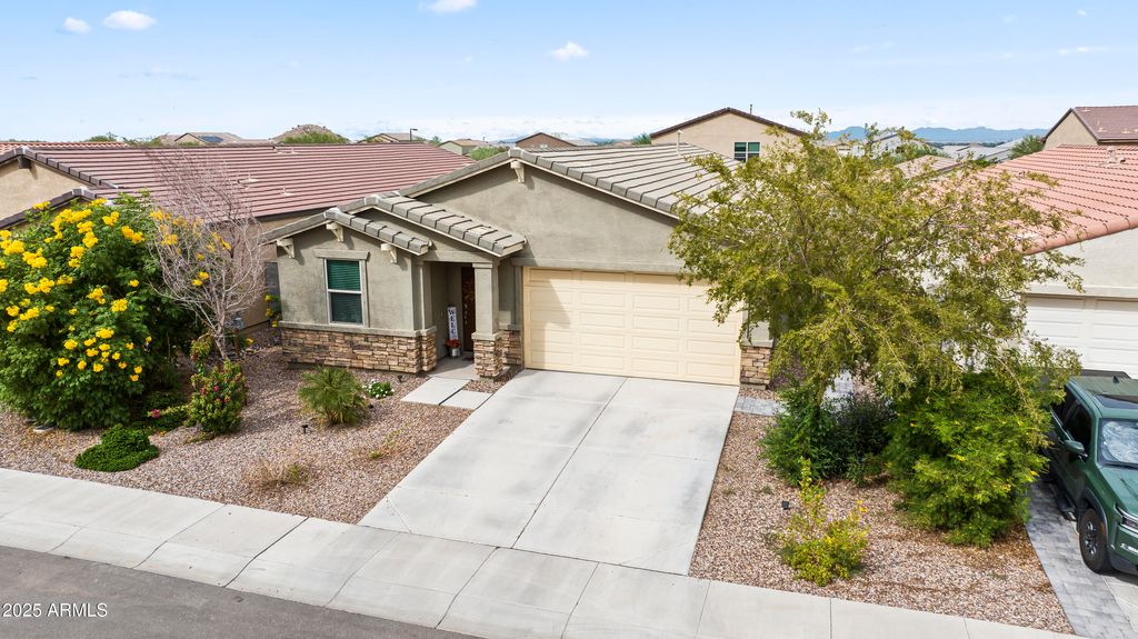 Photo of 4098 W Coneflower Lane, San Tan Valley, AZ 85144 (MLS # 6932748)