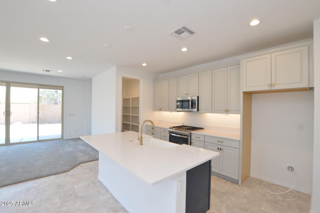 Photo of 1661 N St Francis Place, Casa Grande, AZ 85122 (MLS # 6876841)