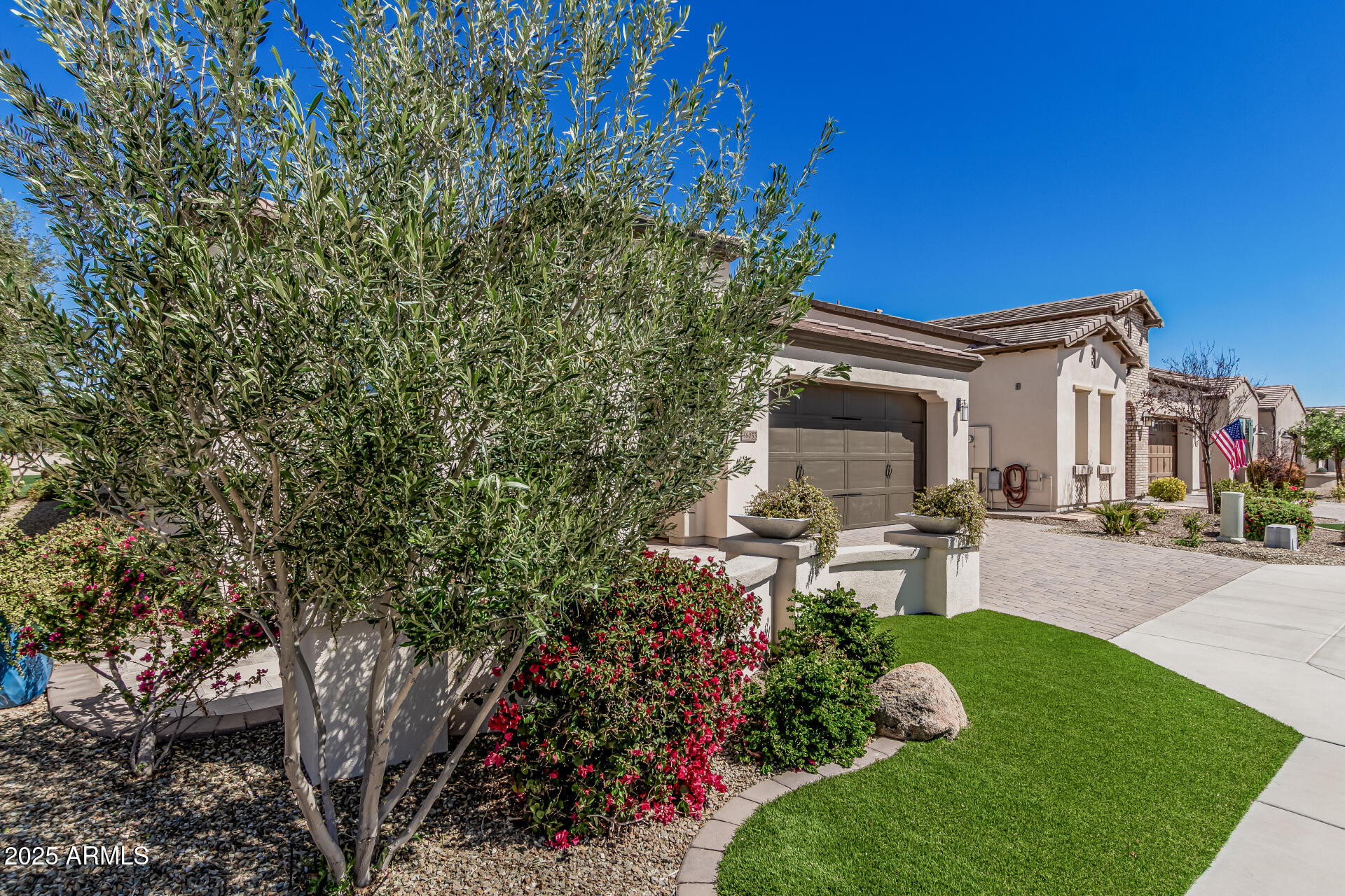 36053 N STONEWARE Drive