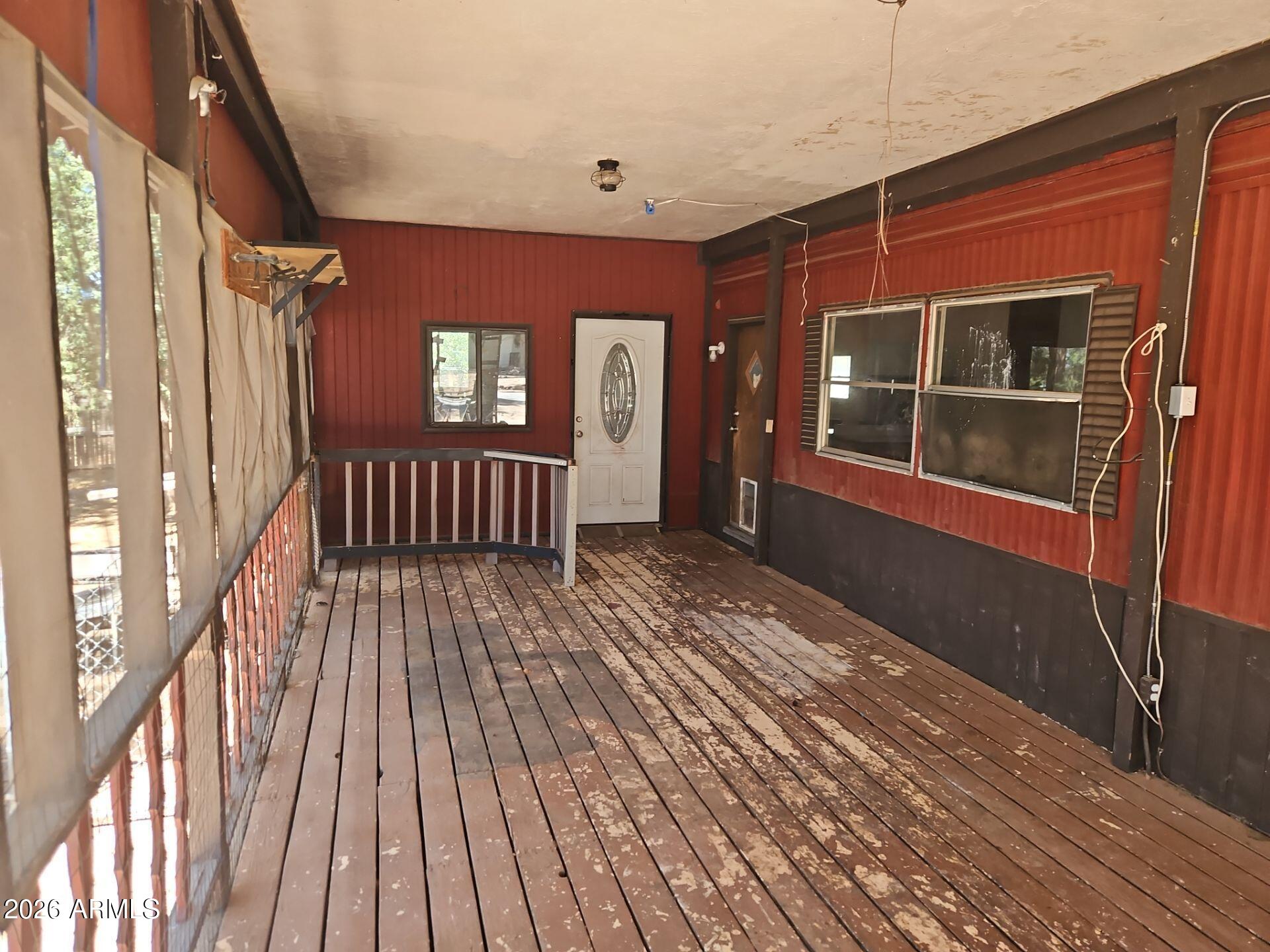 804 N EASY Street
