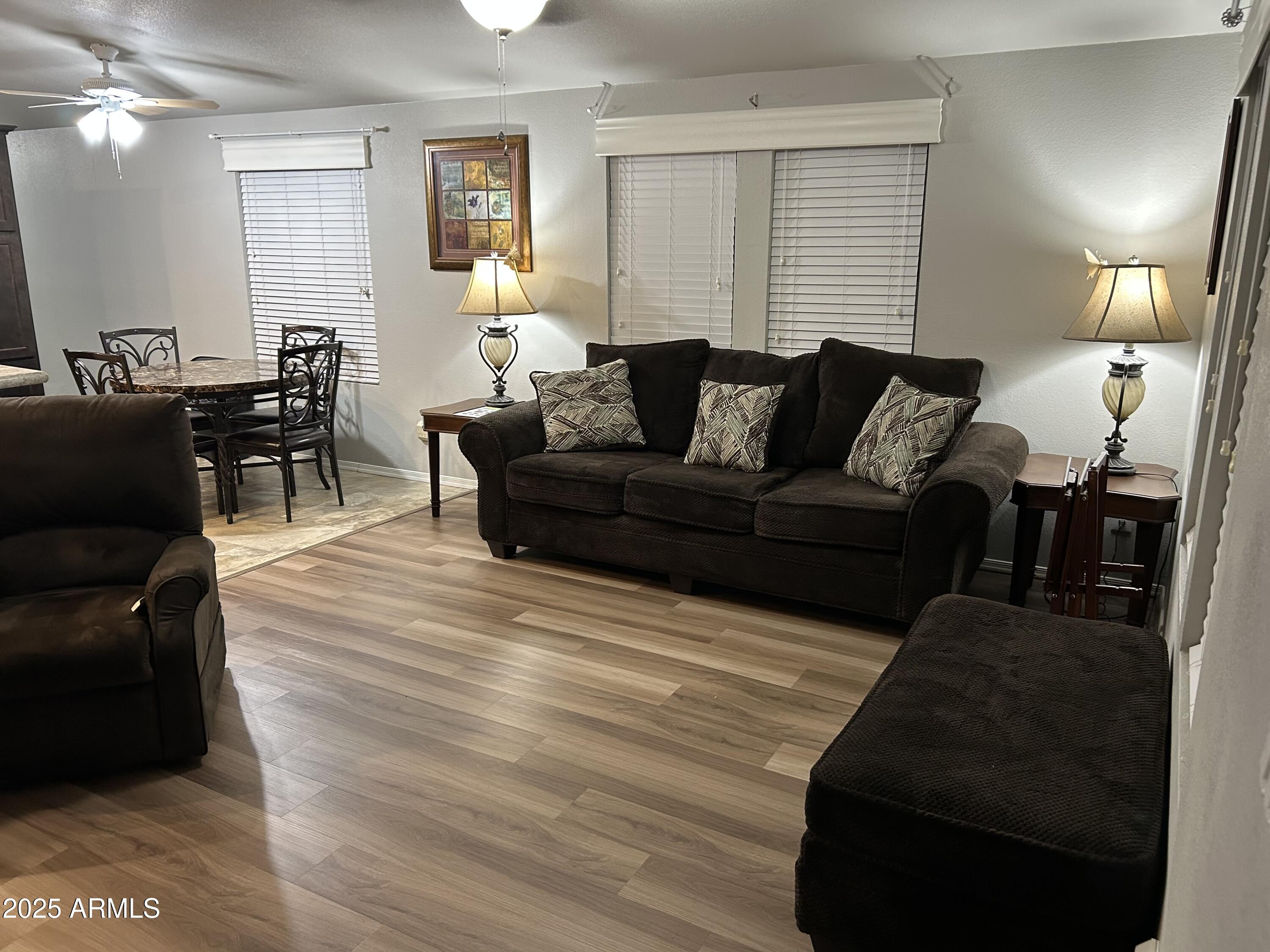 11101 E UNIVERSITY Drive 171