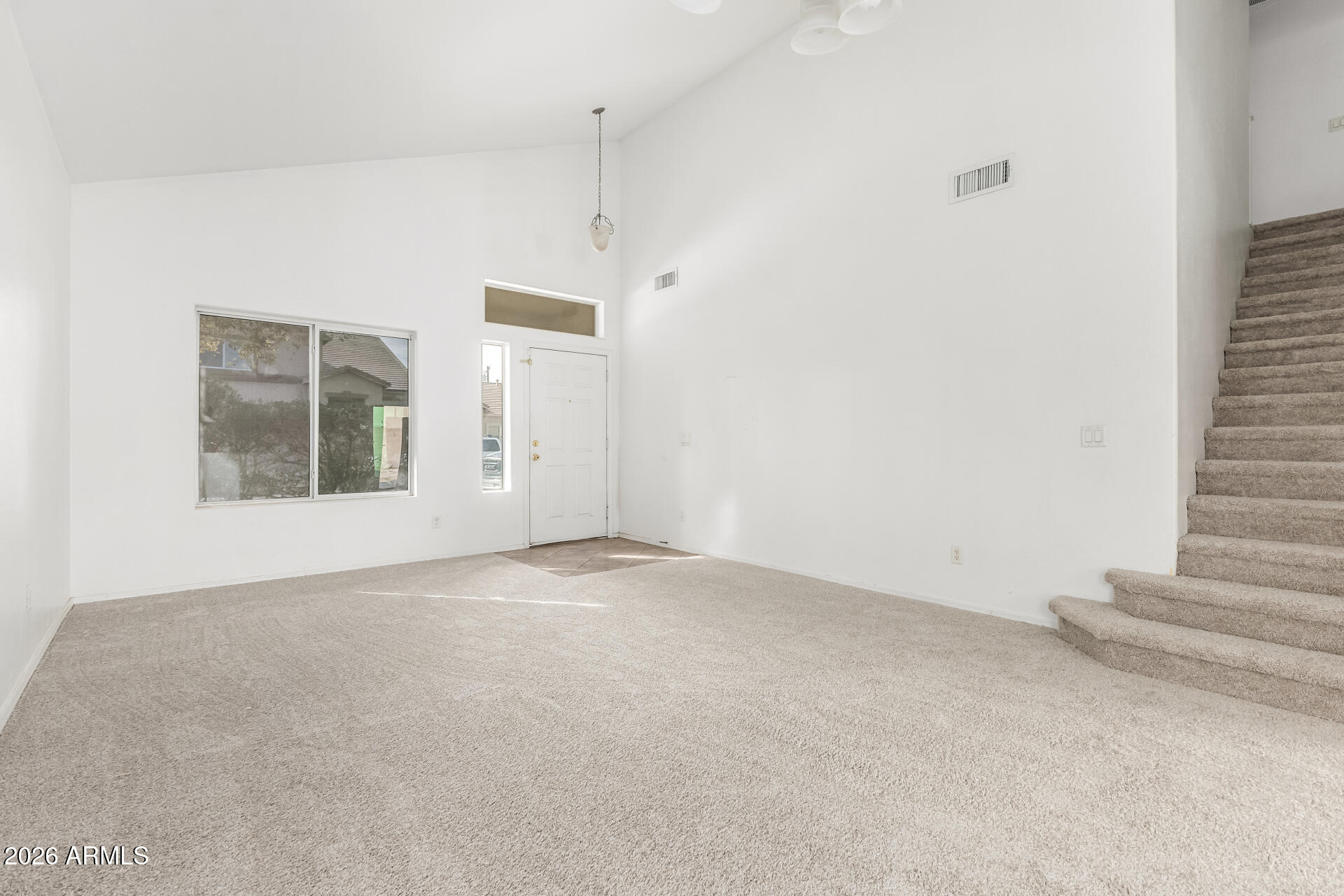 706 W SPRUELL Avenue