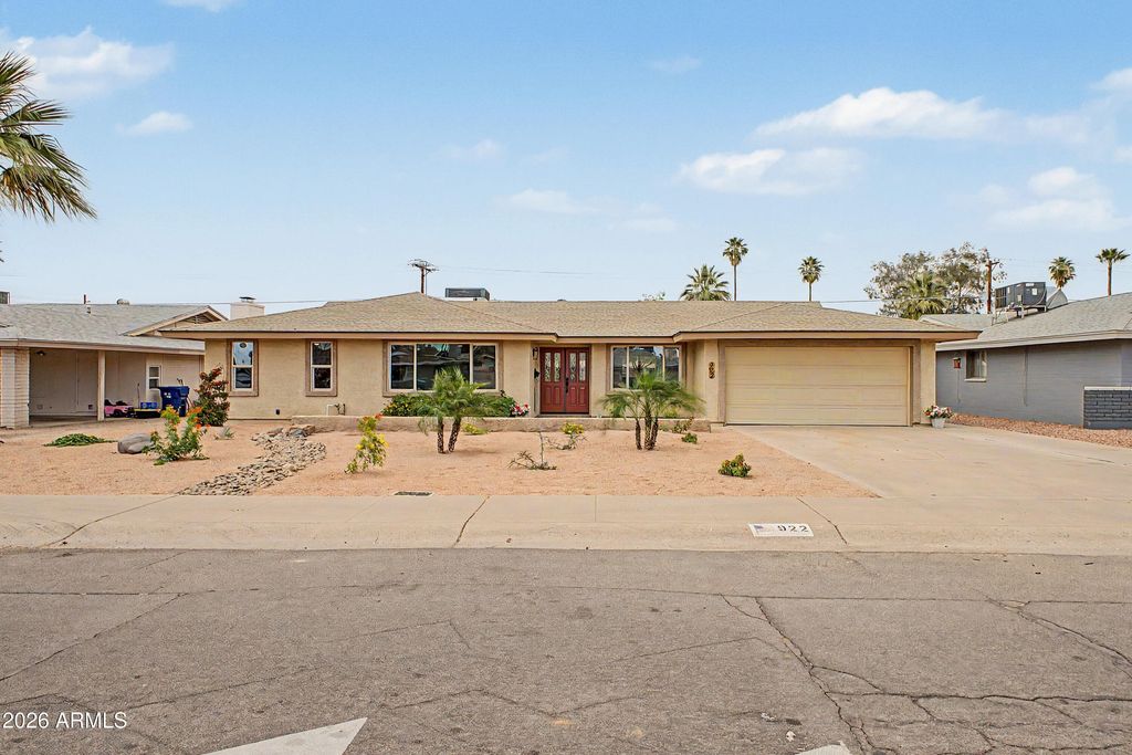 Photo of 922 E Loyola Drive, Tempe, AZ 85282 (MLS # 7022039)