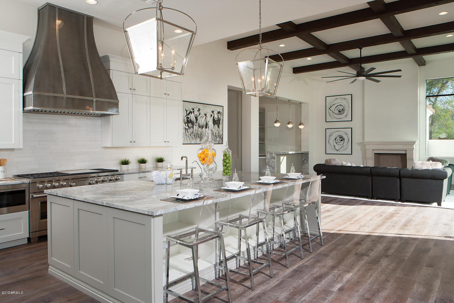 CAMELBACK COUNTRY CLUB ESTATES - Residential