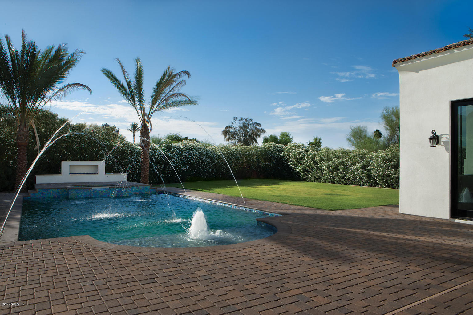 CAMELBACK COUNTRY CLUB ESTATES - Residential