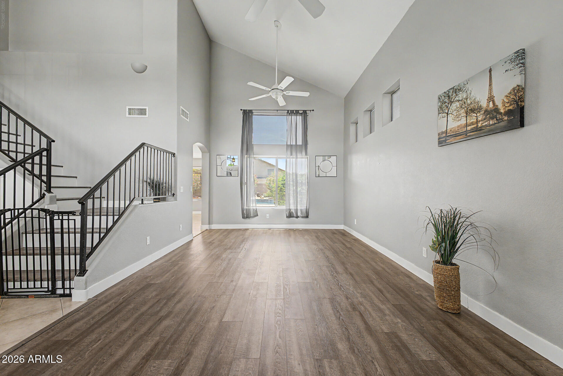 2223 E Torrey Pines Place