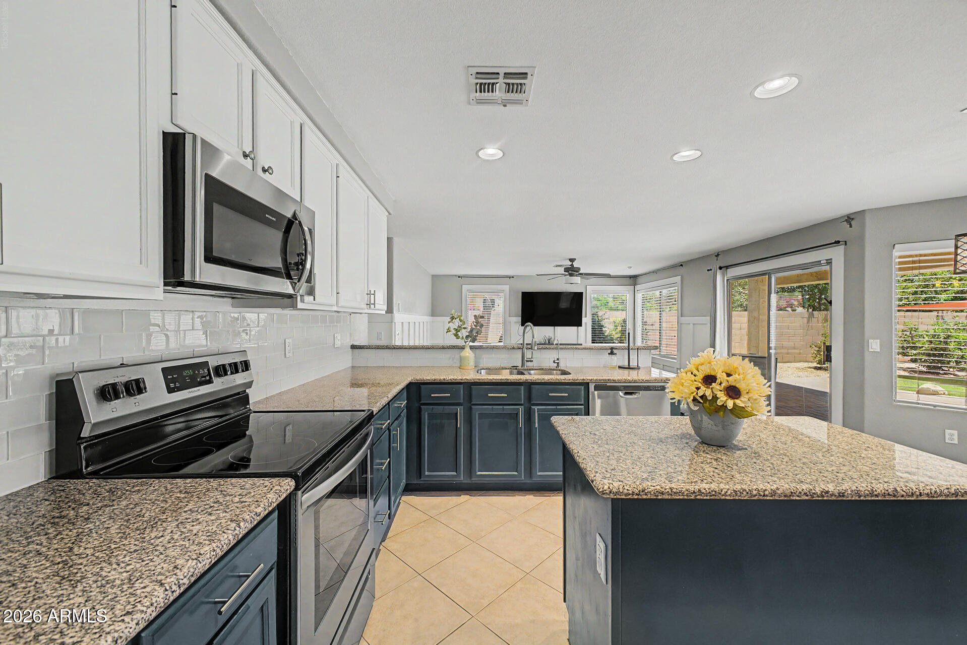 2223 E Torrey Pines Place