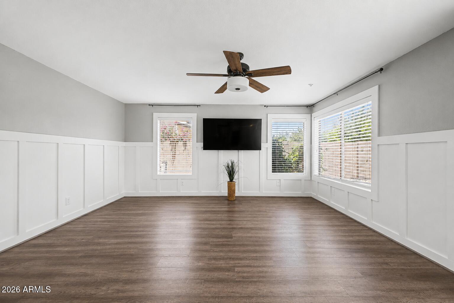 2223 E Torrey Pines Place