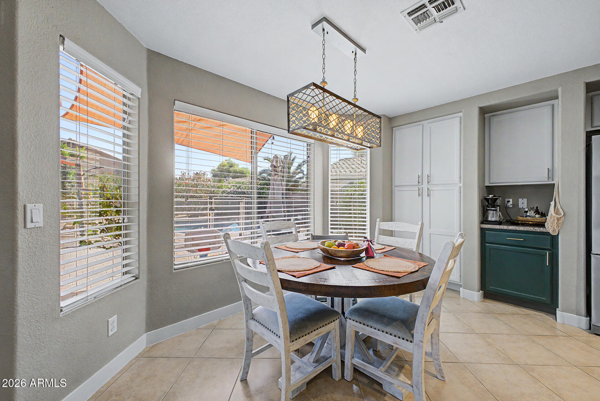 2223 E Torrey Pines Place