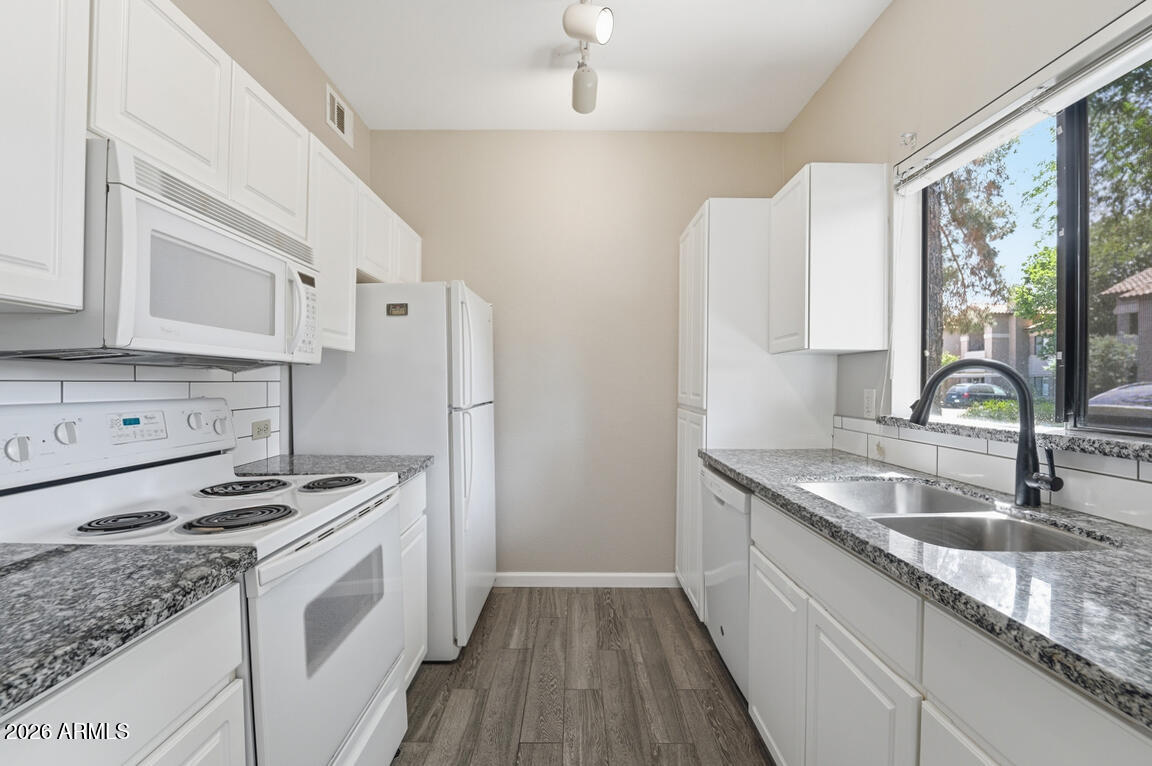 9600 N 96TH Street 158