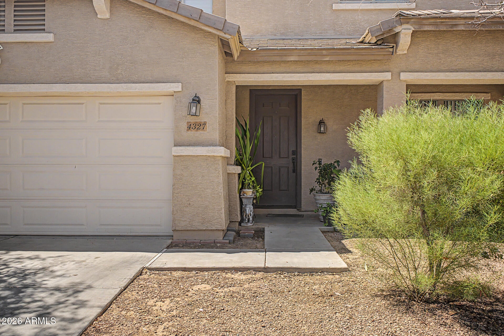 4327 W T RYAN Lane