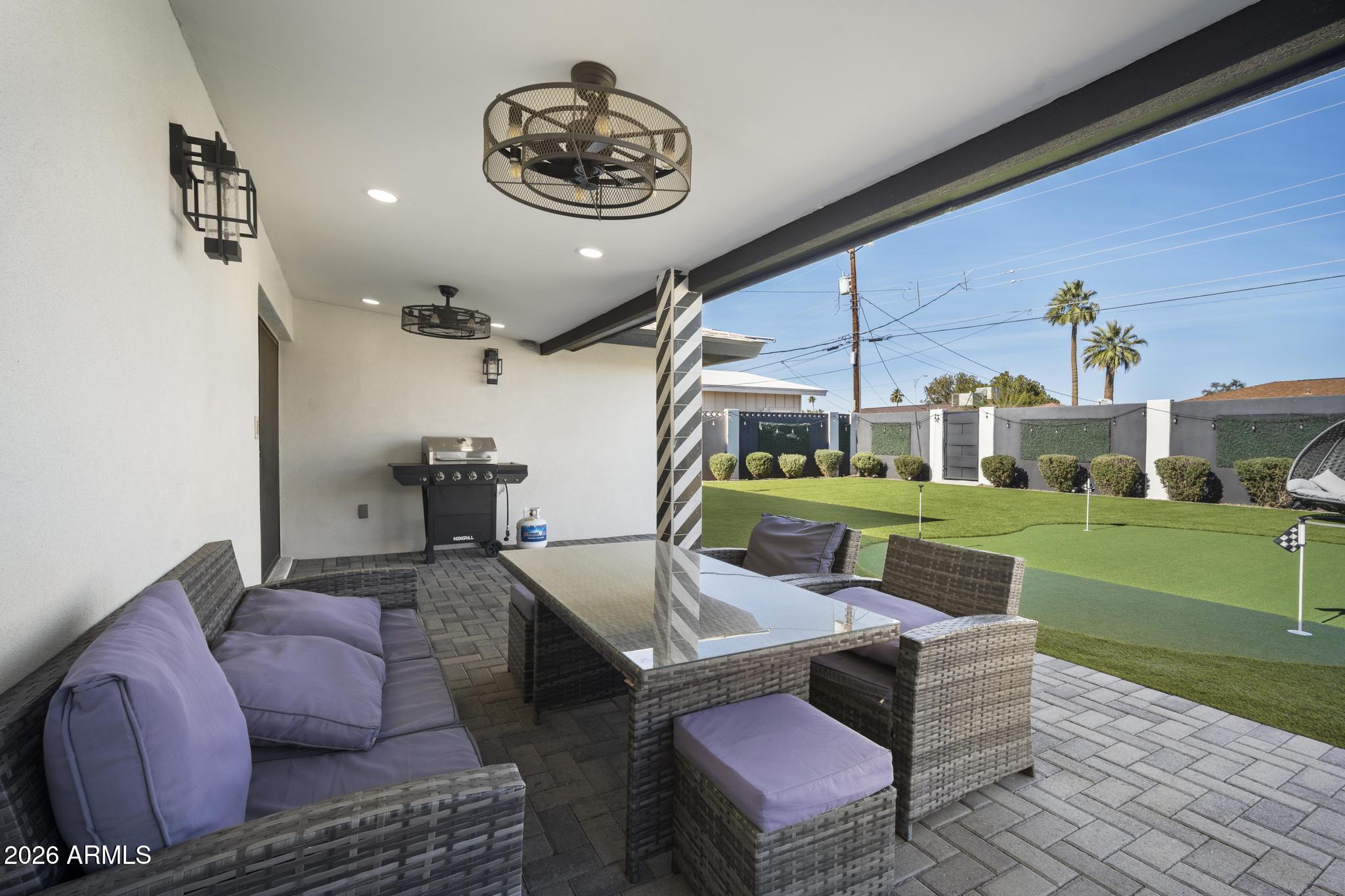 8314 E MARIPOSA Drive