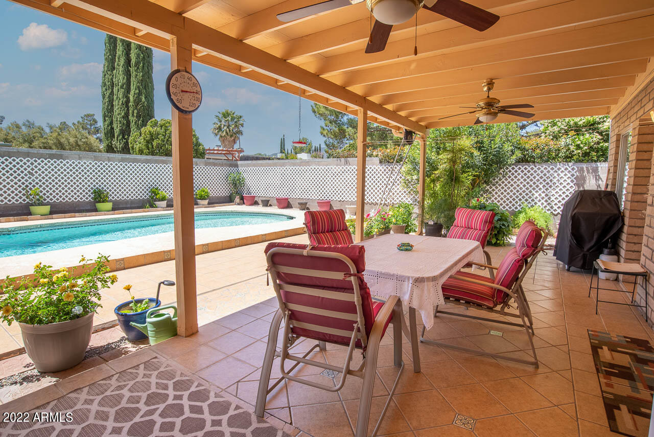 TOWN & COUNTRY ESTATES UNIT 12 - Residential