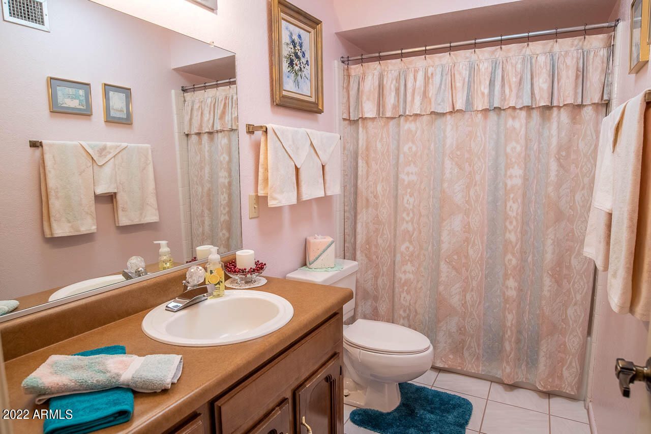 TOWN & COUNTRY ESTATES UNIT 12 - Residential