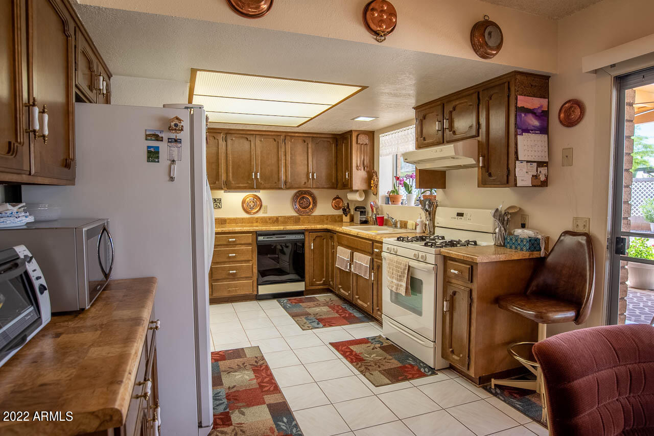 TOWN & COUNTRY ESTATES UNIT 12 - Residential