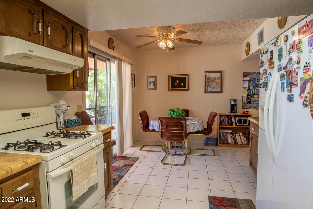 TOWN & COUNTRY ESTATES UNIT 12 - Residential