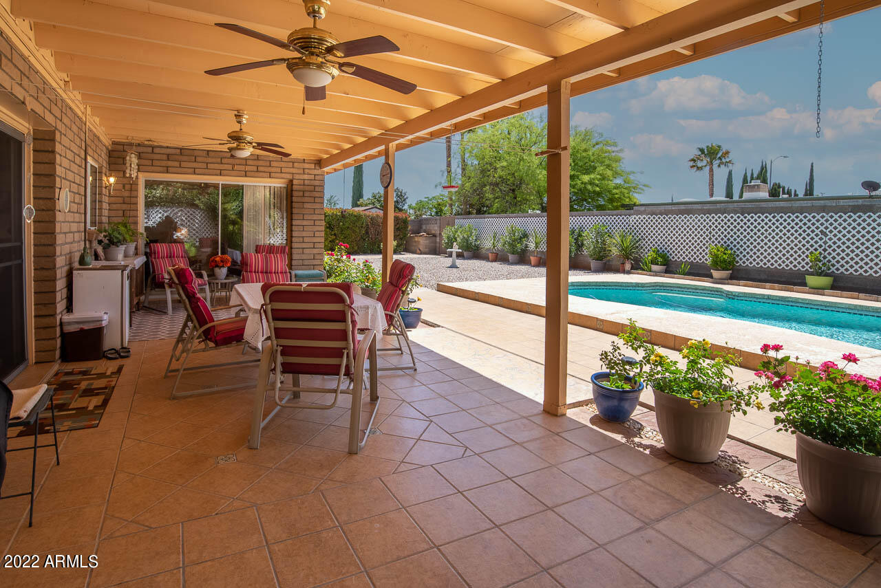 TOWN & COUNTRY ESTATES UNIT 12 - Residential