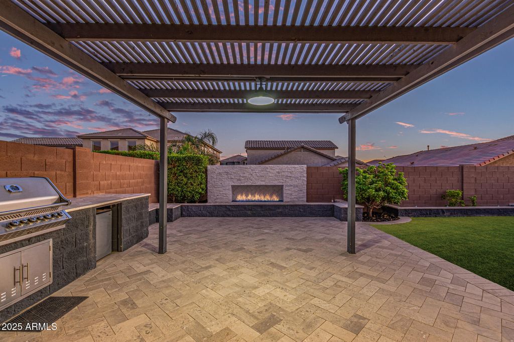 Photo of 7103 W Jasmine Trail, Peoria, AZ 85383 (MLS # 6931657)
