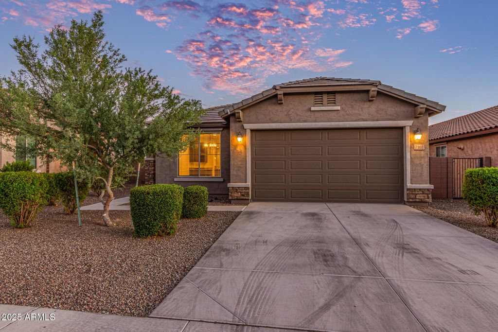 Photo of 7103 W Jasmine Trail, Peoria, AZ 85383 (MLS # 6931657)