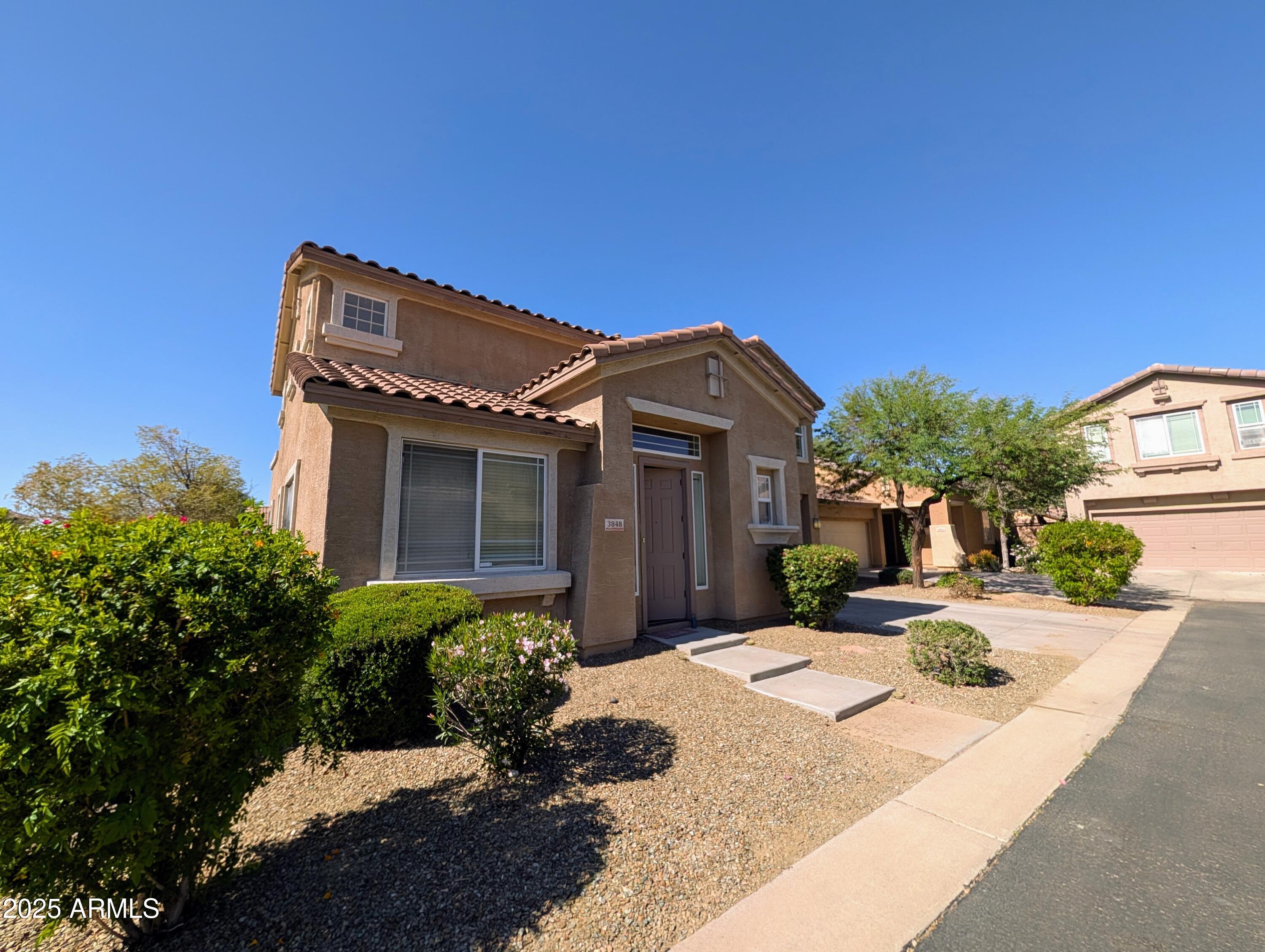 3848 E POLLACK Street