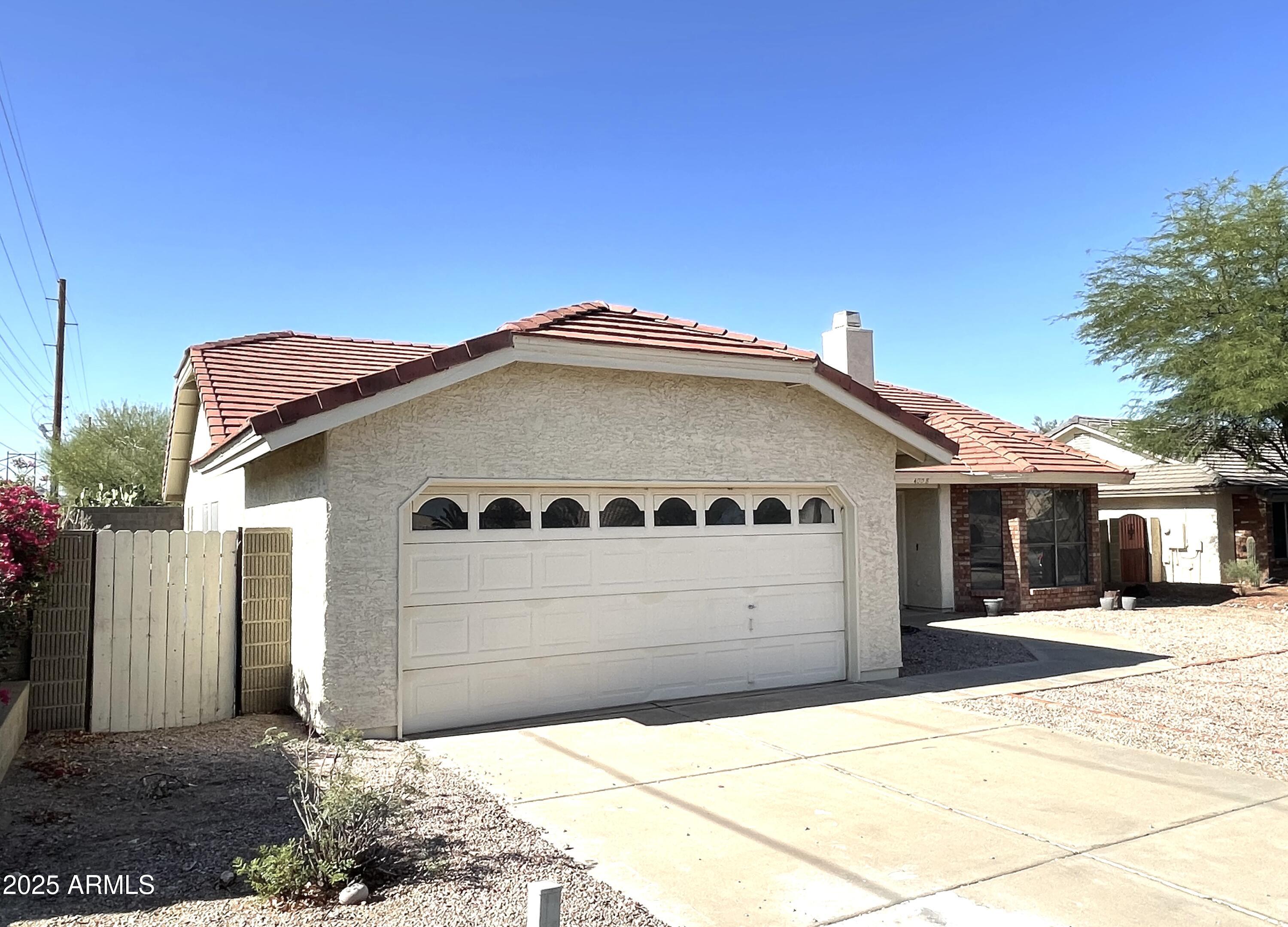 4008 E KNOX Road