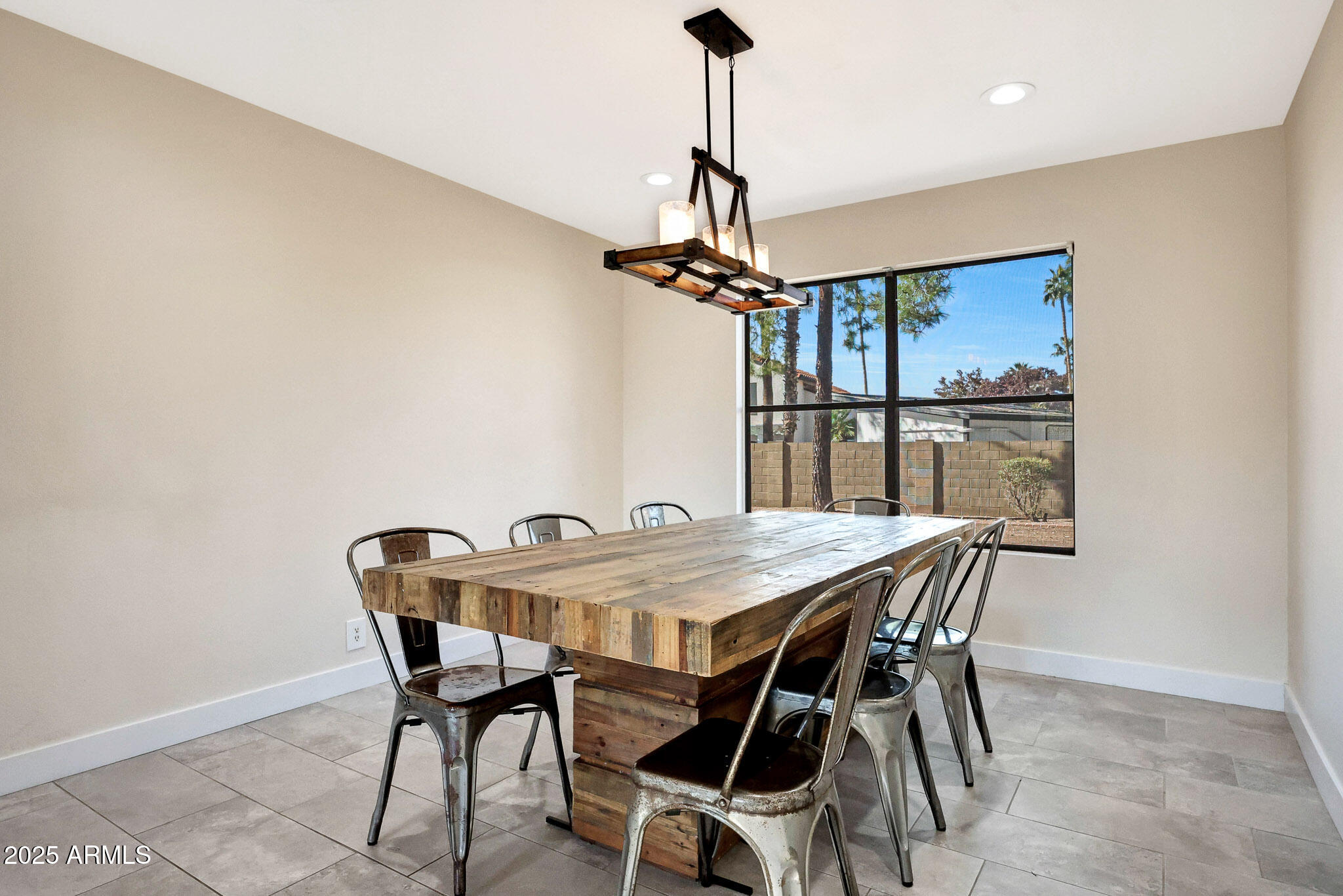 4609 E LE MARCHE Avenue