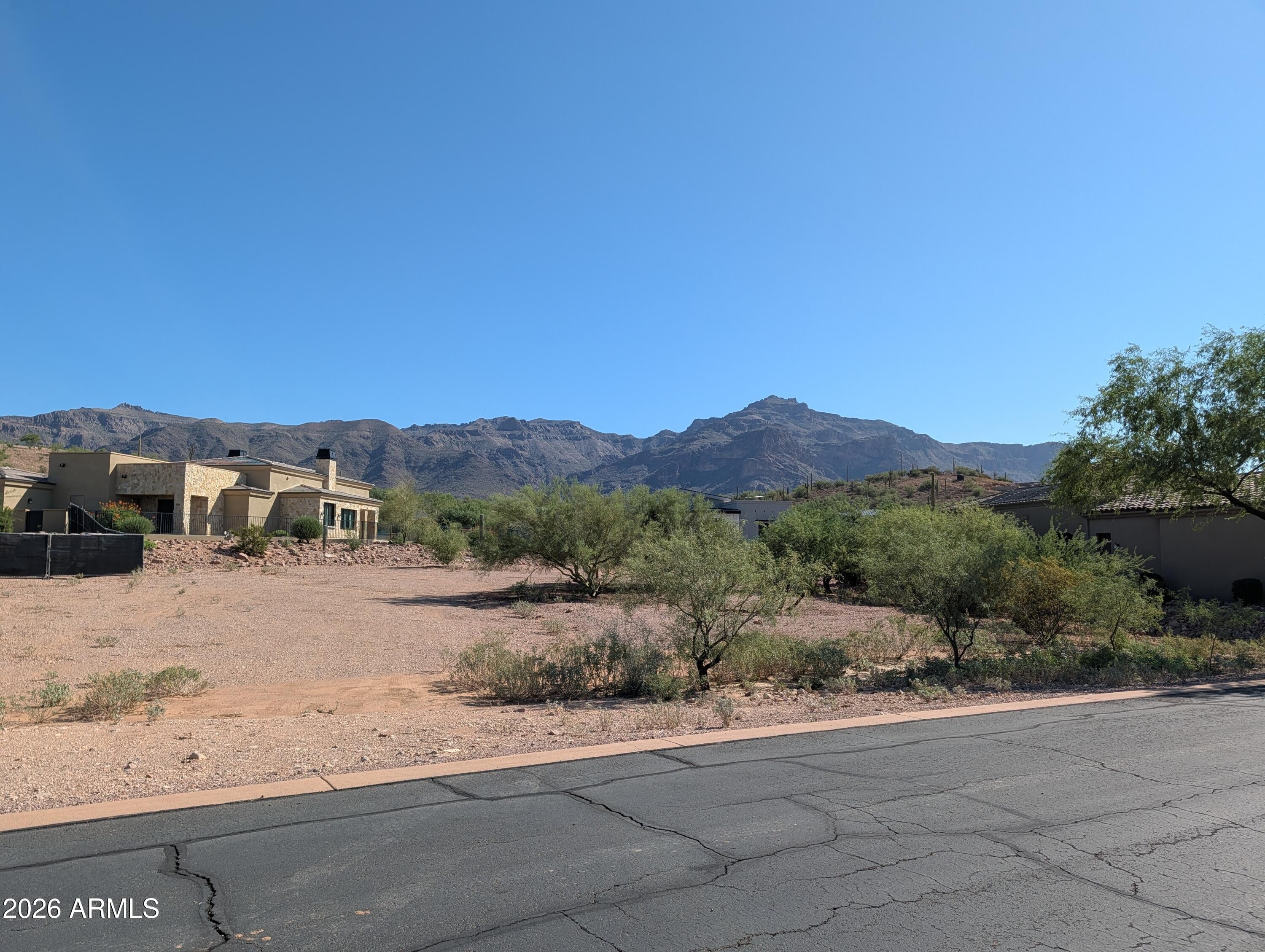 9404 E THUNDER PASS Drive 38