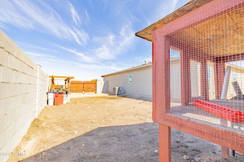 A home in Arizona City