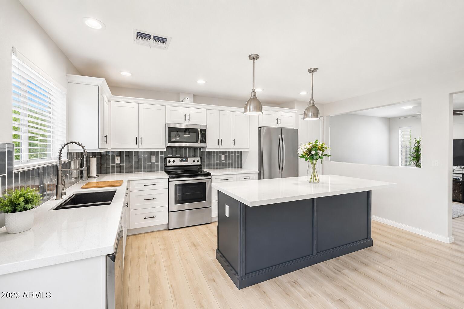 39539 N DUSTY Drive