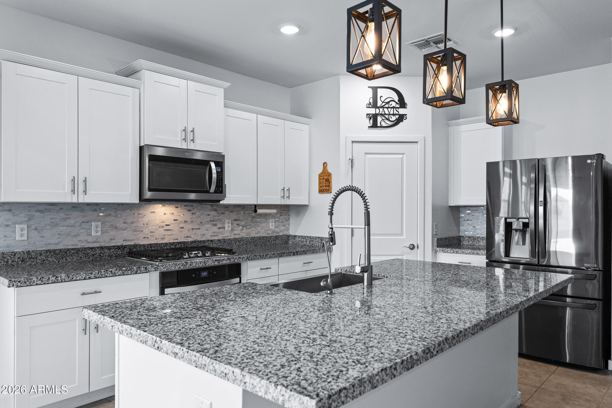 33818 N BEEBLOSSOM Trail