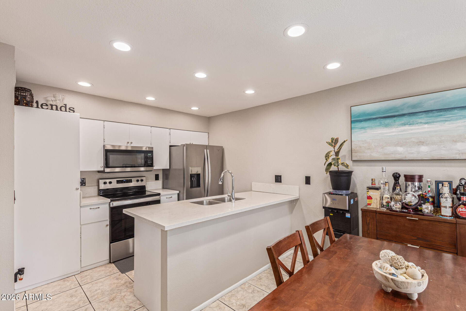 286 W Palomino Drive 104