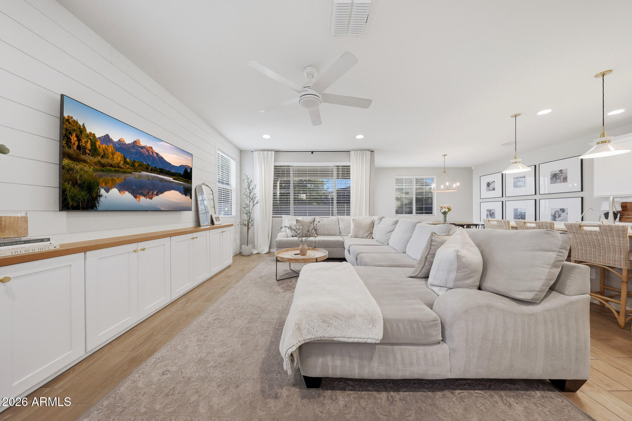 905 S CANAL Drive 13