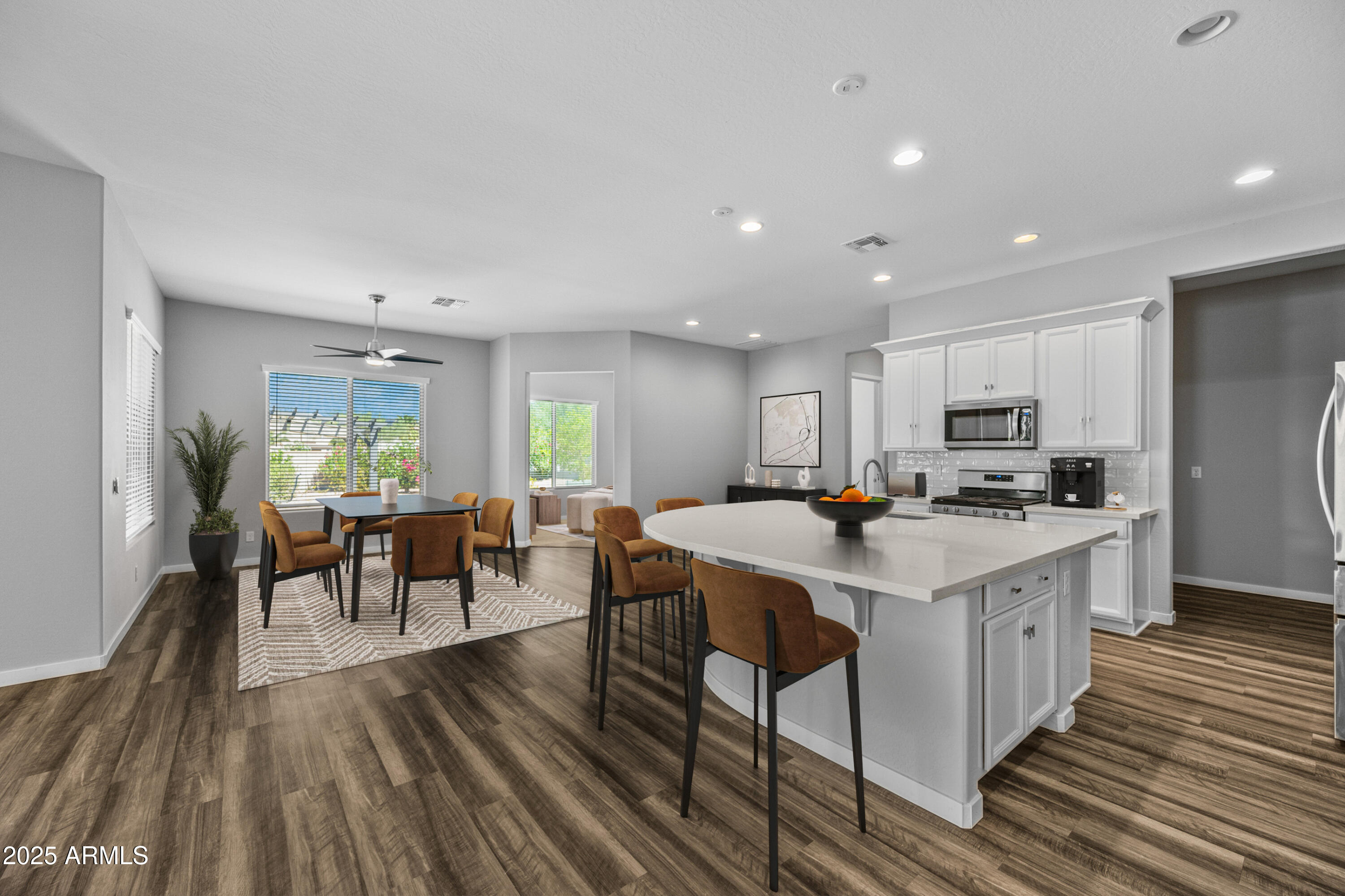 41912 W SEQUOIA Drive