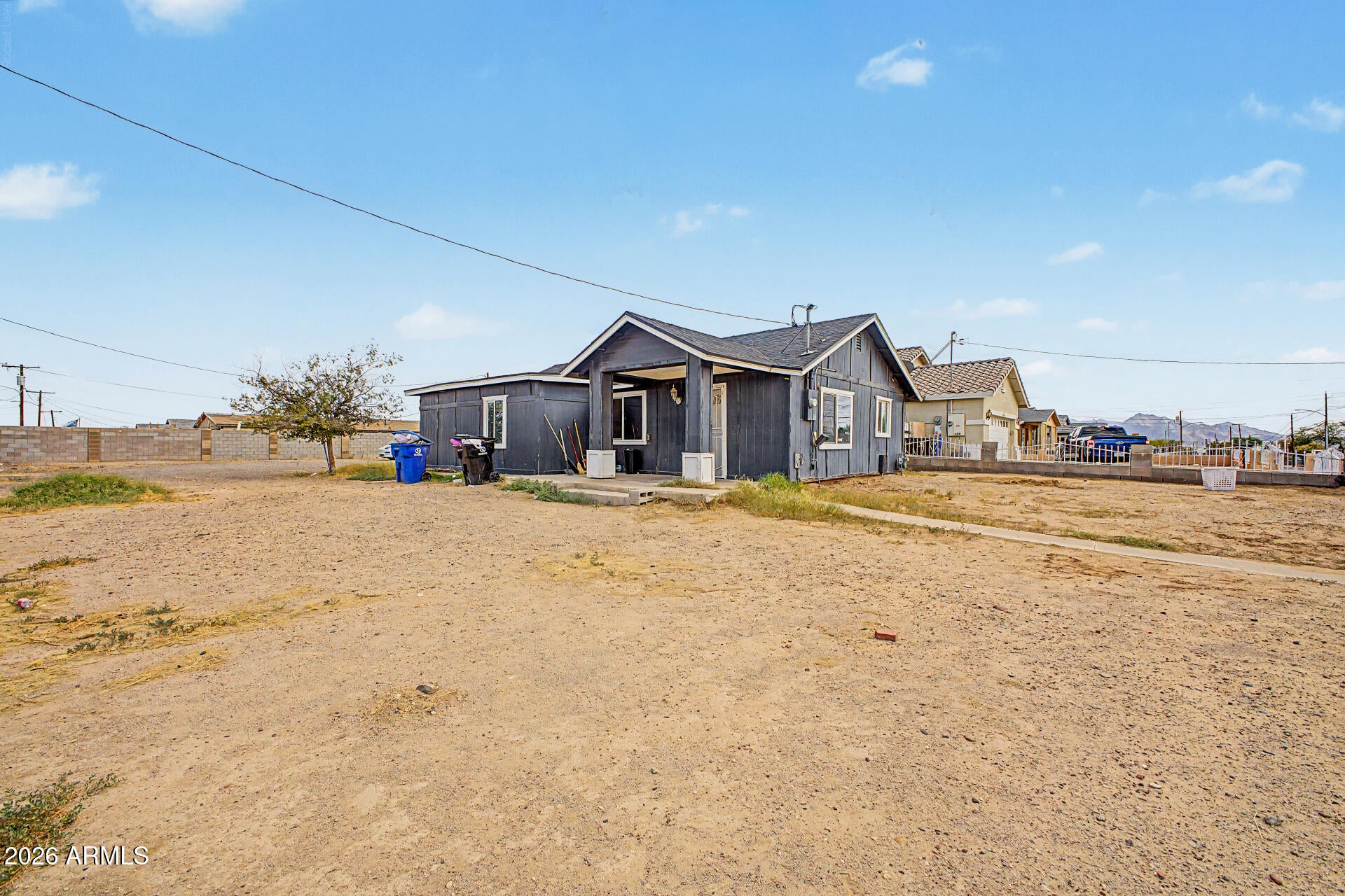 601 S 4TH Street