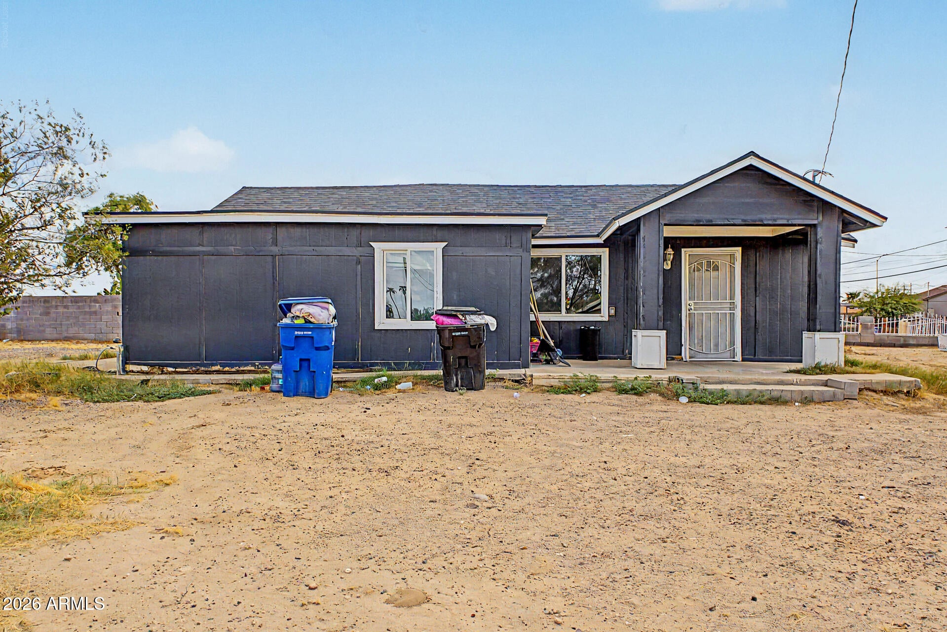 601 S 4TH Street