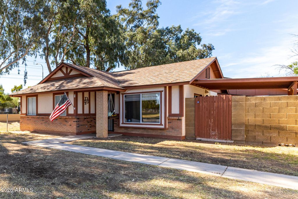 Photo of 876 S Nebraska Street #9, Chandler, AZ 85225 (MLS # 6991526)