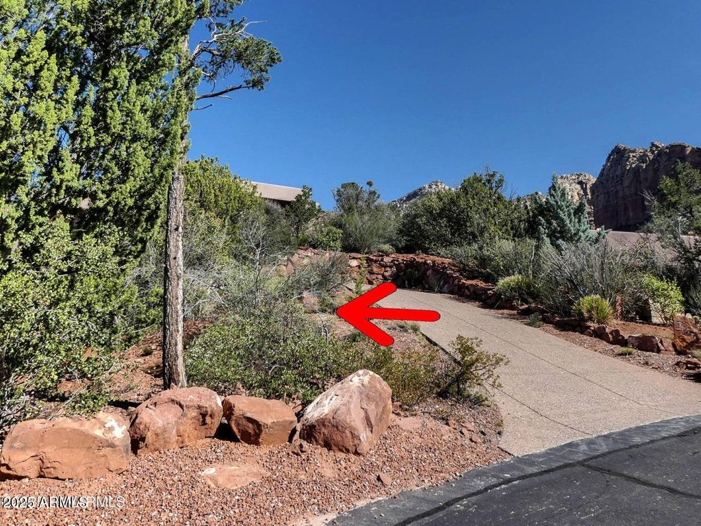 Photo of 205 Munds Mountain Circle #18, Sedona, AZ 86336 (MLS # 6936222)