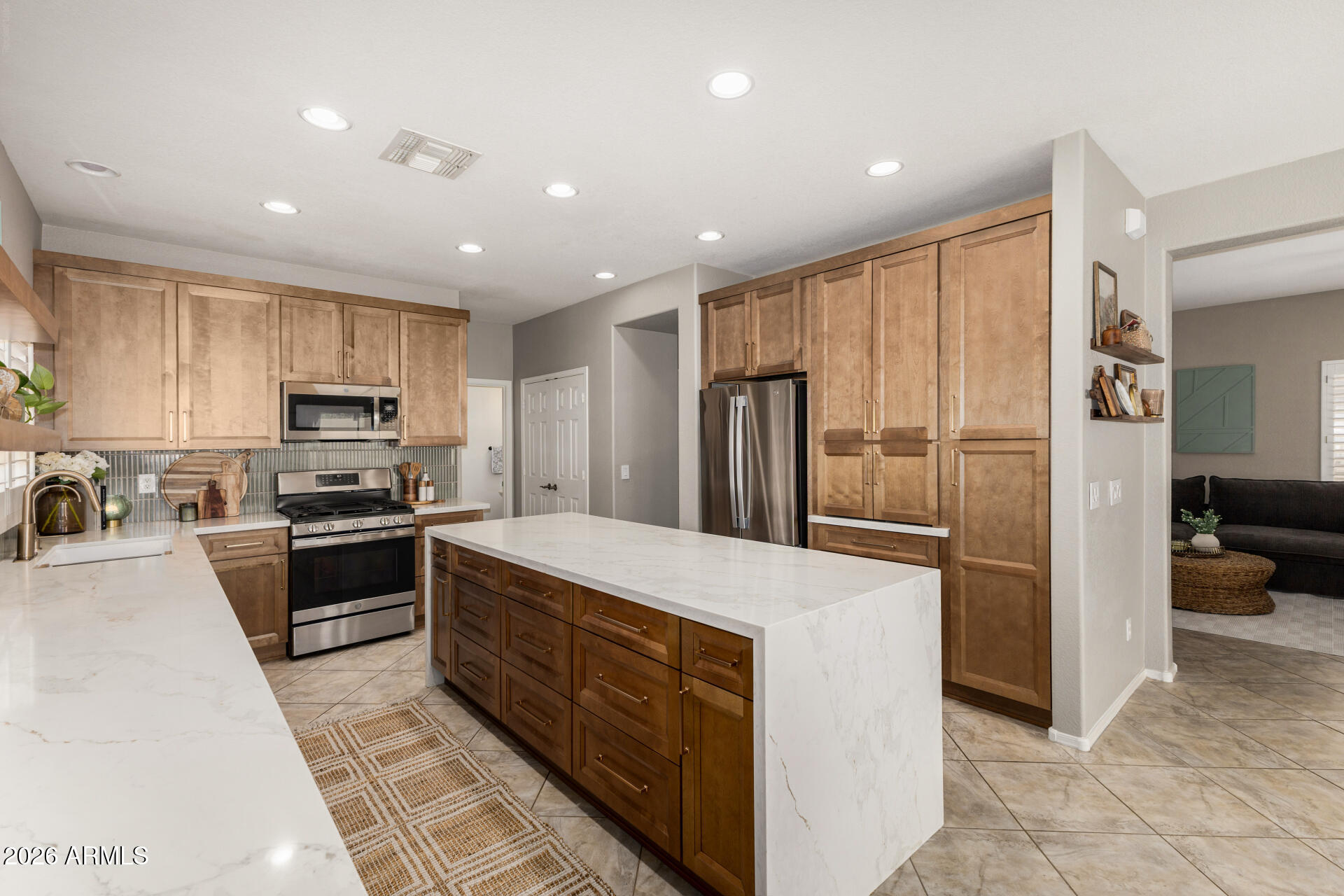 3432 W STEINBECK Drive