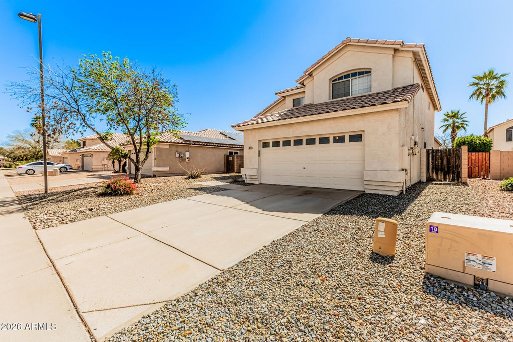 Photo of 303 W Bruce Avenue, Gilbert, AZ 85233 (MLS # 6992692)