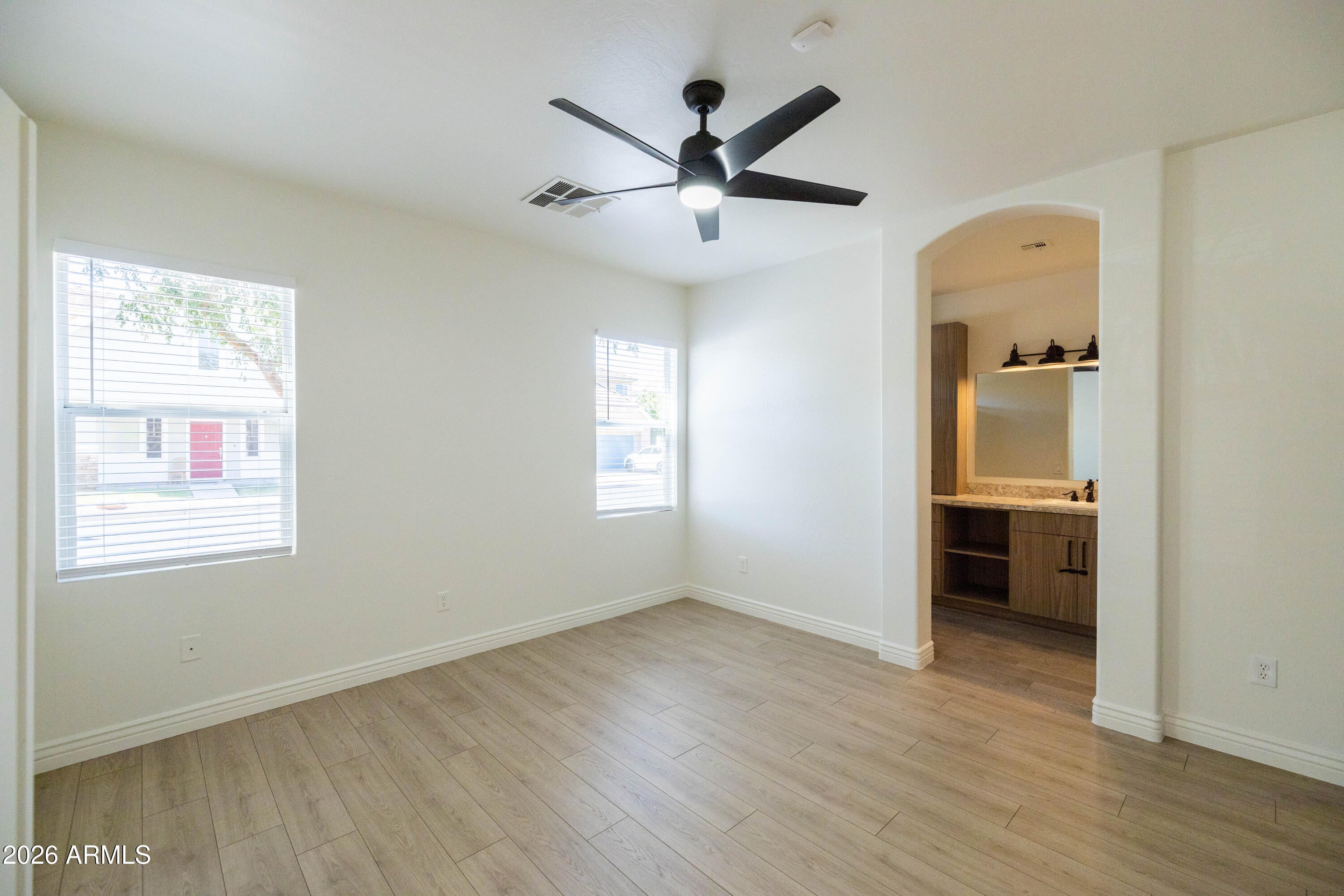 2242 S BARRINGTON --