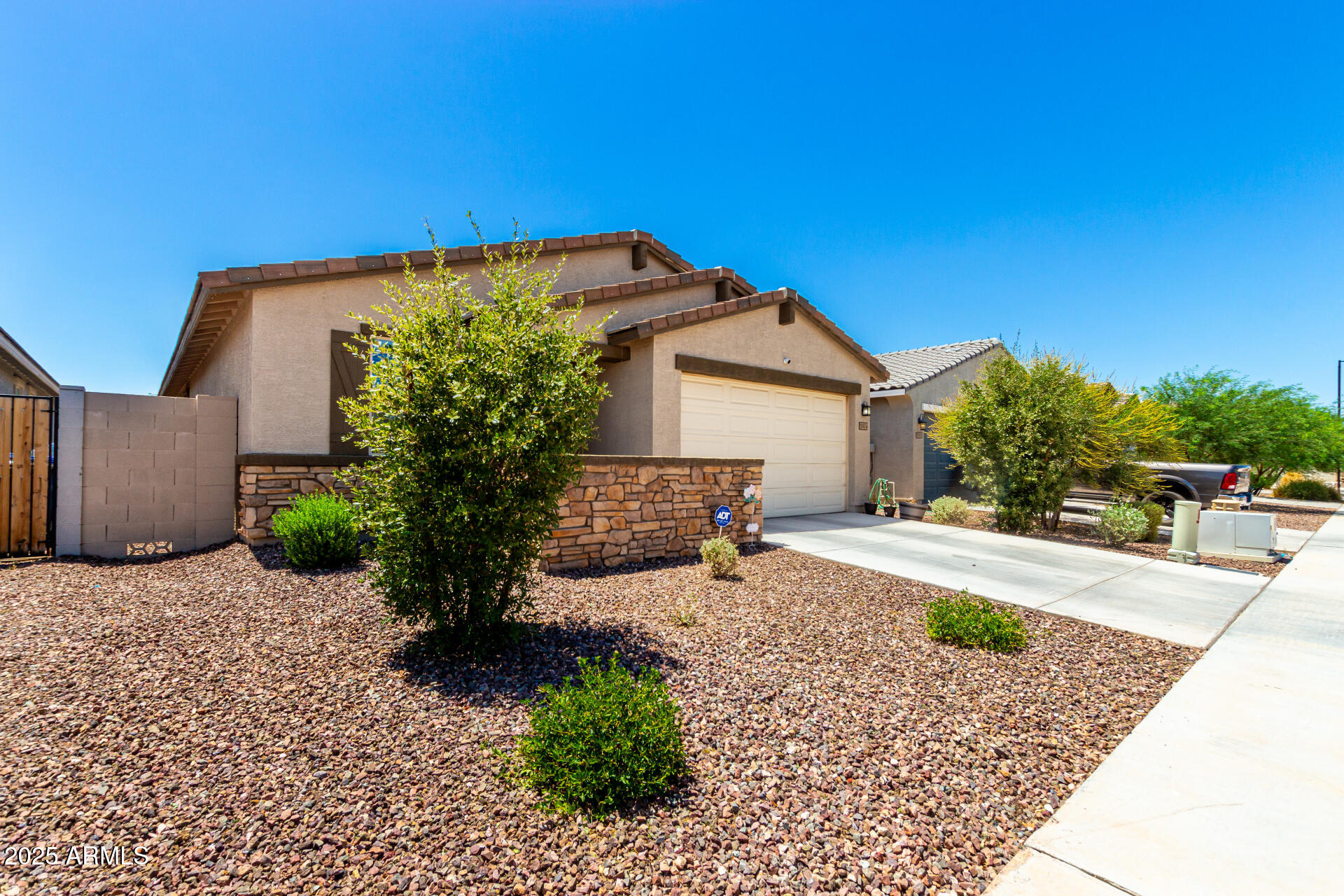 Homes 2 10924 S 55TH Lane